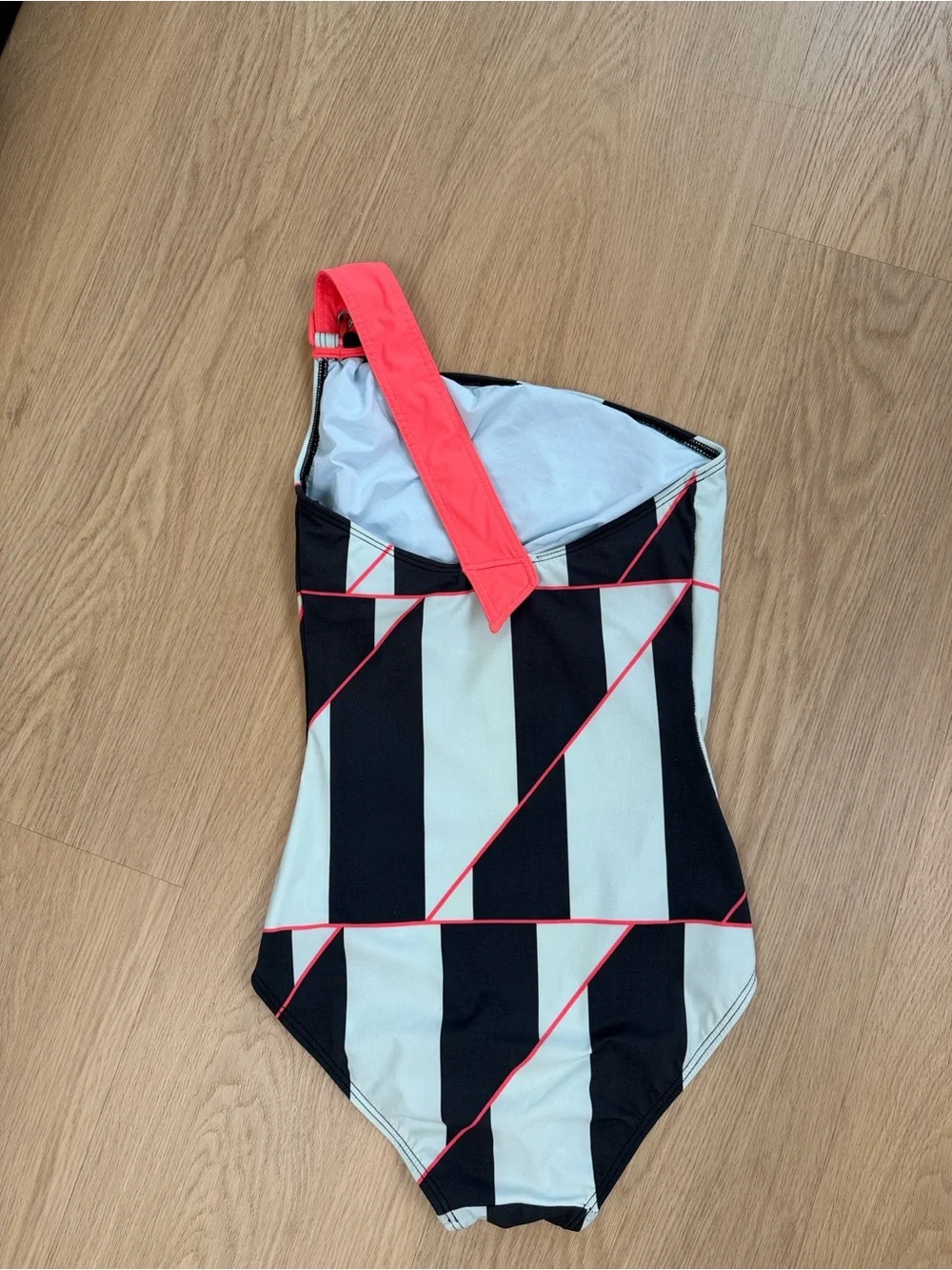 Marc by Marc Jacobs Orca One Shoulder One Piece Swimsuit S